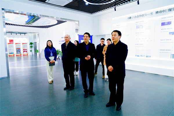 龙8-long8(国际)唯一官方网站