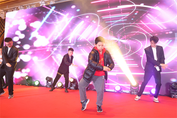 龙8-long8(国际)唯一官方网站